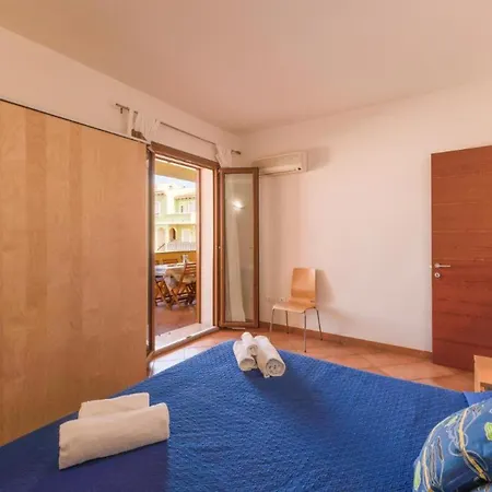Relaxing Cristal Bedroom Sleeps Num1502 Santa Teresa Gallura