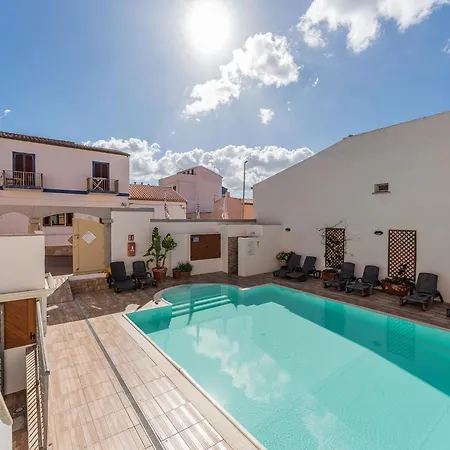 Appartement Relaxing Cristal Bedroom Sleeps Num1502 Santa Teresa Gallura